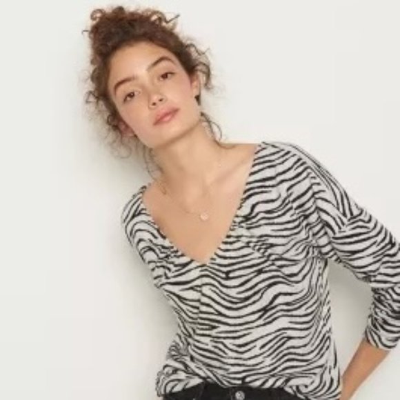 Maeve Taylor zebra striped pull over - Picture 1 of 5